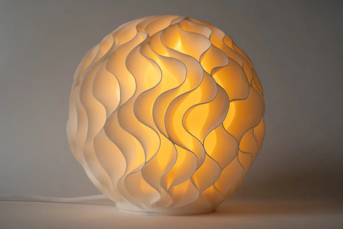O10 Growth Sculpted Lamp