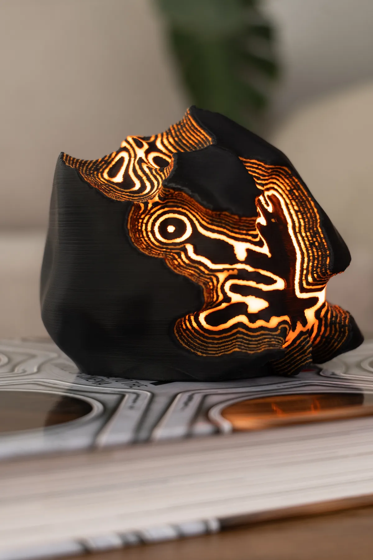 O12-s Fire Sculpted Mini Lamp - product image
